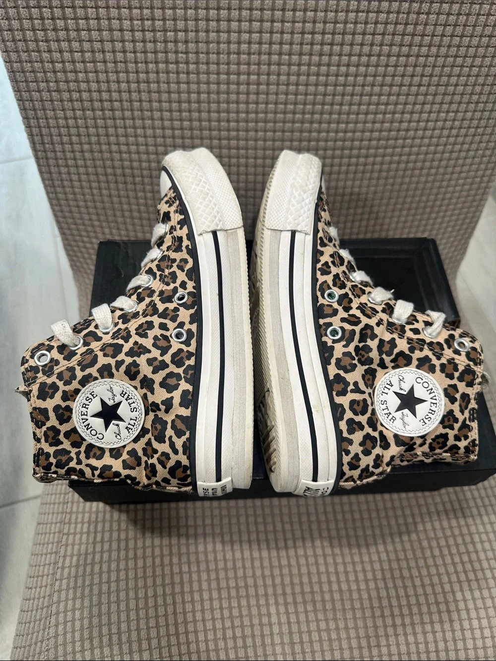 Girls 3 Converse platform Leopard Print High Top Sneakers - Beige/Black